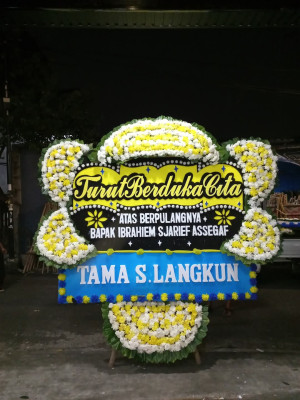 Papan Bunga Duka di Yakomi